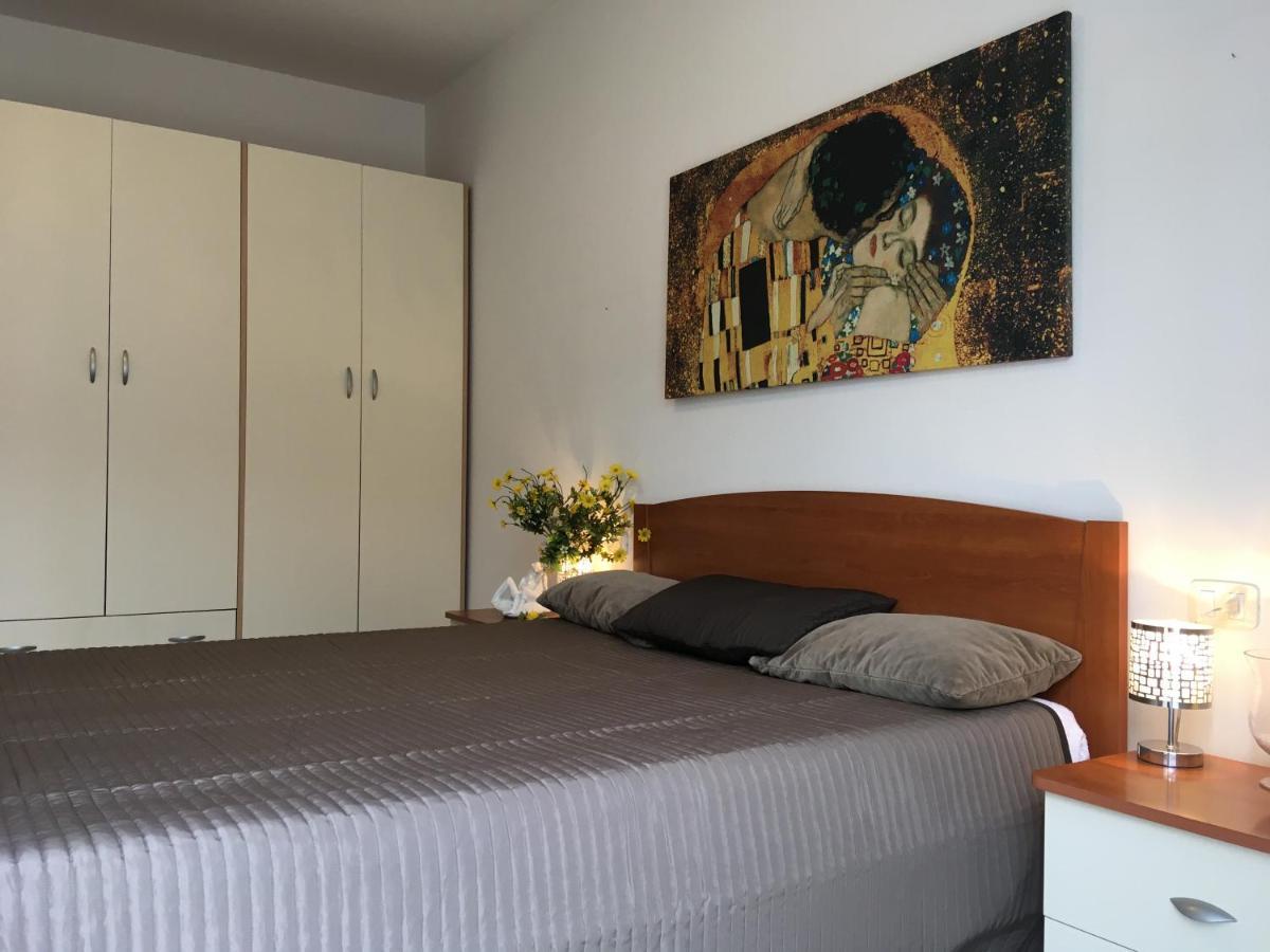 Ferienwohnung Irina'S House With View On Like And Swimming Pool Riva di Solto Exterior foto